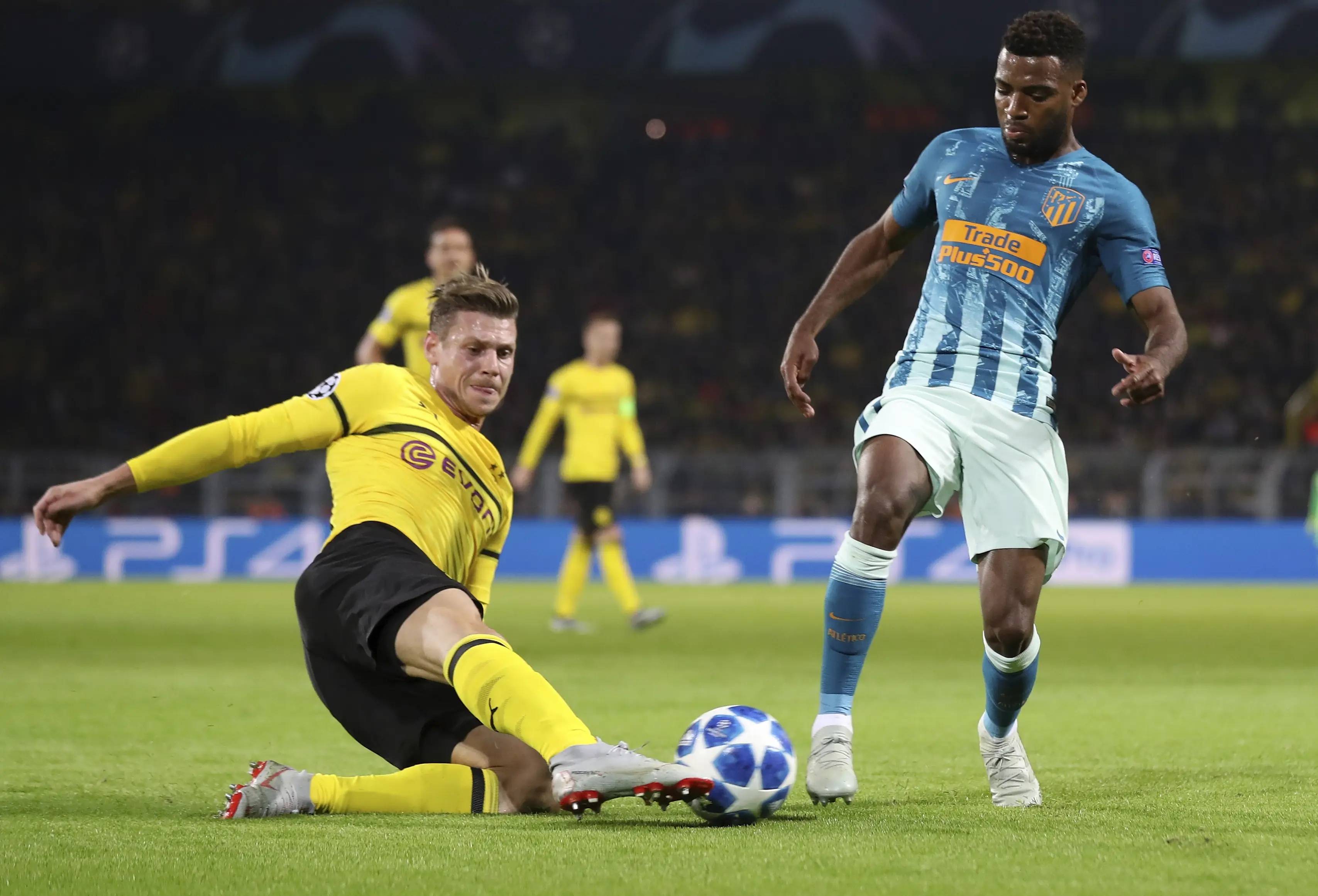 开云平台-多特蒙德在主场战胜对手，夺得胜利