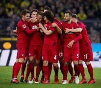 杜塞尔多夫险胜弗来堡，保住主场优势的简单介绍