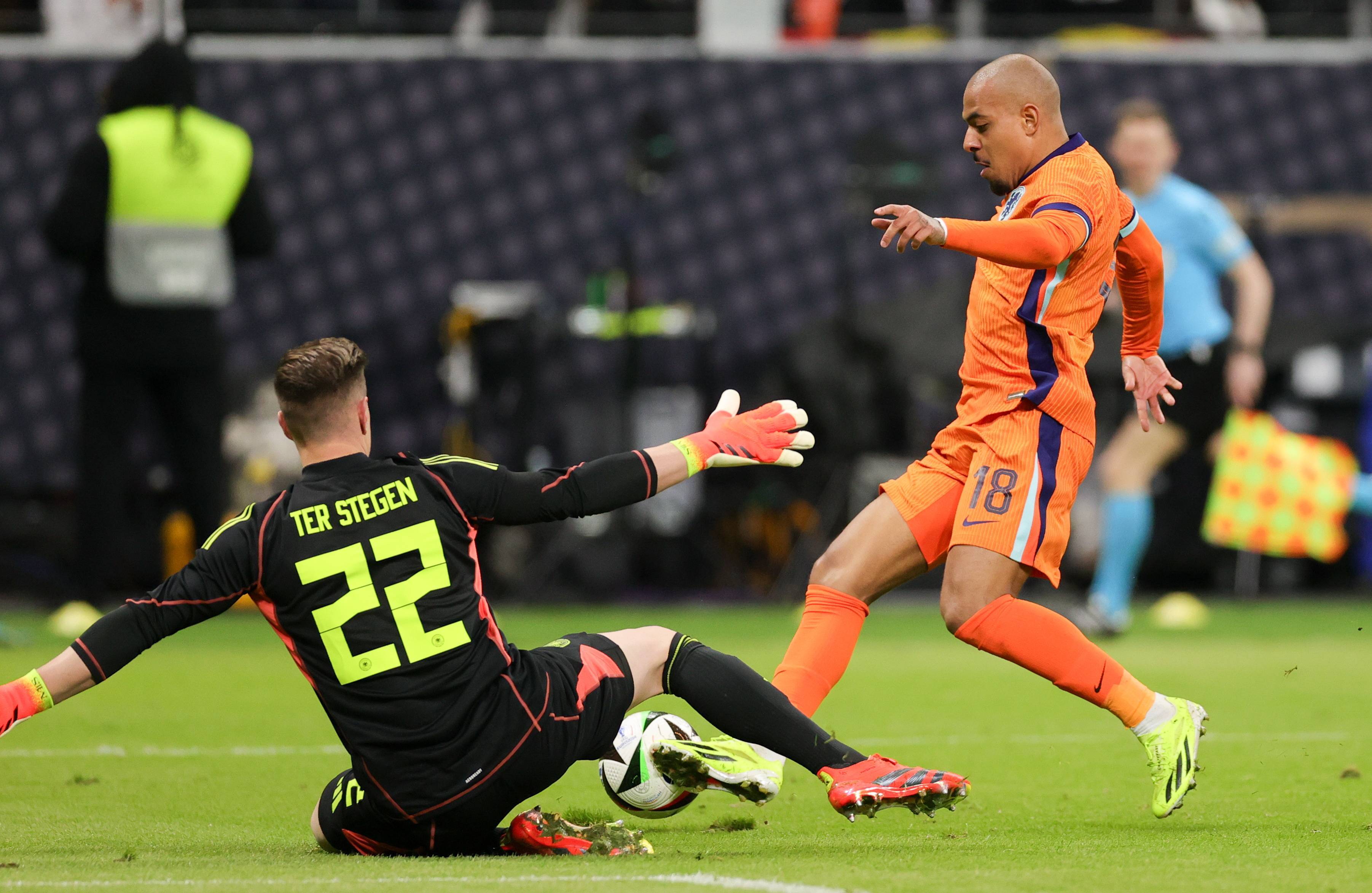 开云体育下载-荷兰队在足球比赛中创造惊人战绩