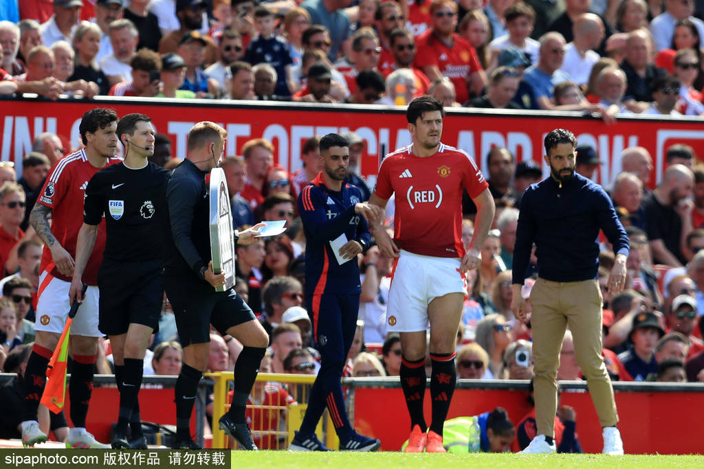 球队主帅因失利下课，寻找新的带队人选的简单介绍