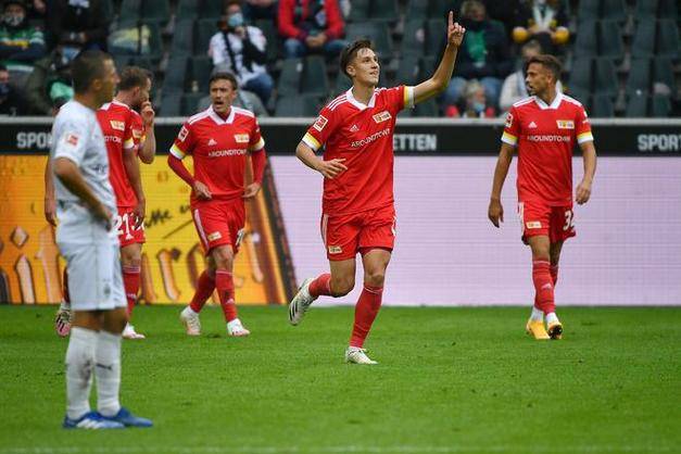 法兰克福客场逼平,难分高下的简单介绍 法兰克福客场逼平,难分高下的简单介绍