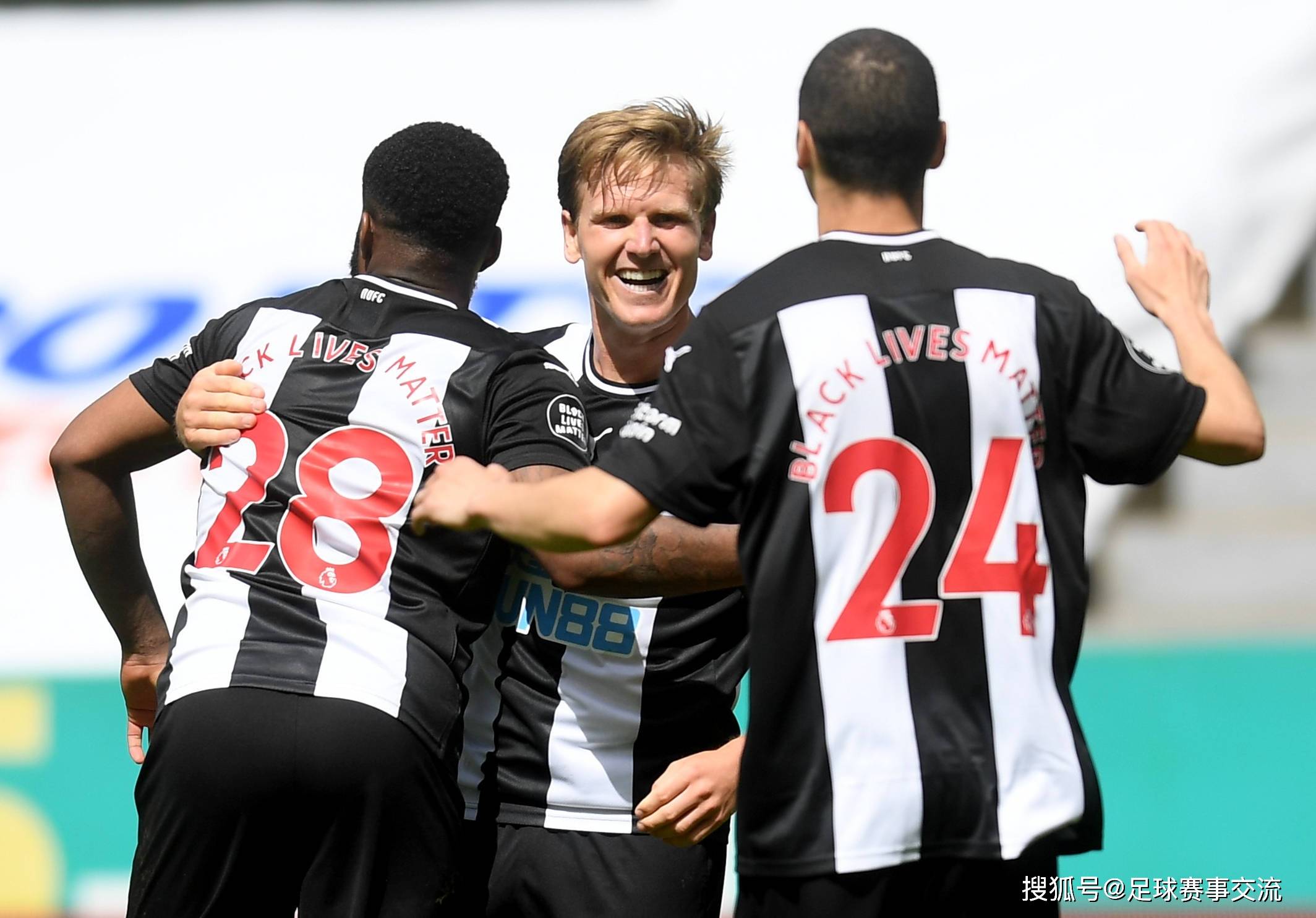 法兰克福再添一胜，球队士气高涨向前迈进的简单介绍