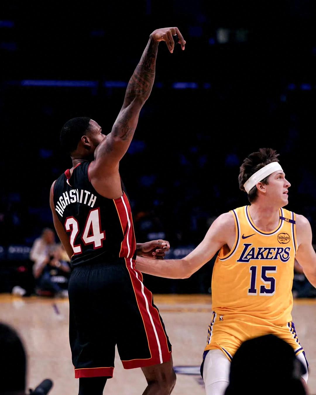 包含热火遭小牛逆转，唐西奇全场贡献分助球队胜出的词条