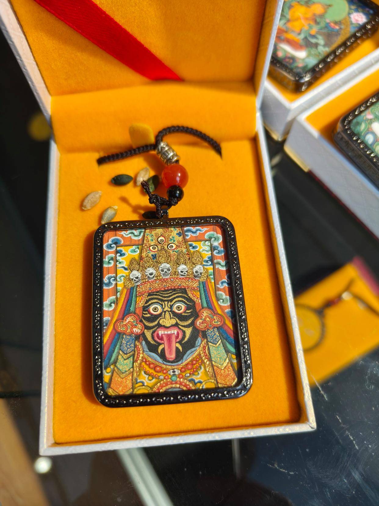 韩国射击选手技艺精湛，获得奖牌！