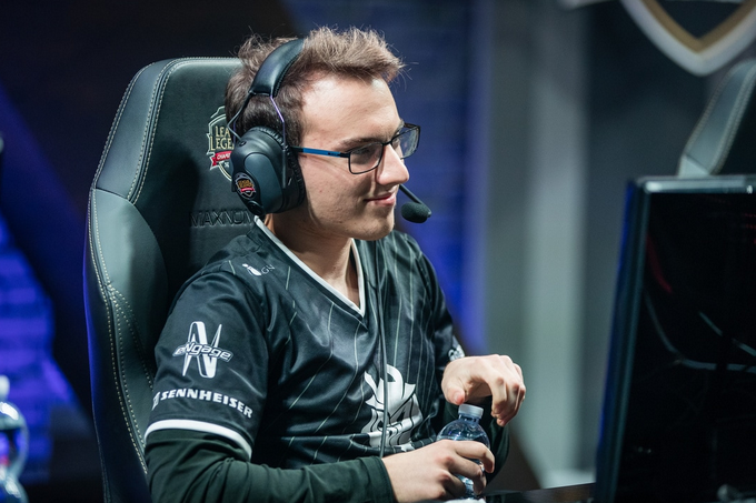 石勒苏盖巴市击败对手，继续保持不败战绩