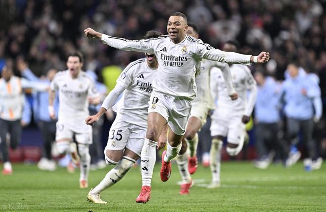 开云体育平台APP-皇家马德里惊险晋级，本泽马绝杀帮球队晋级