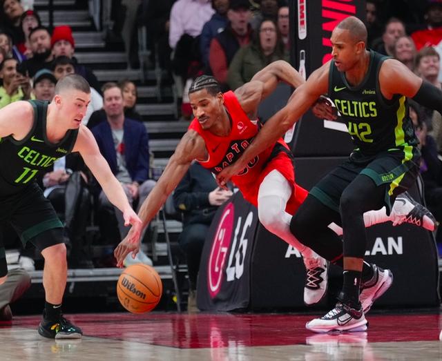 开云体育官方网站-猛龙队新人光芒四射，帮助球队取胜