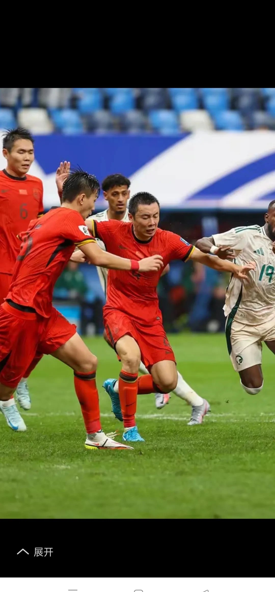 中国足球职业联赛的激烈比拼和精彩进球