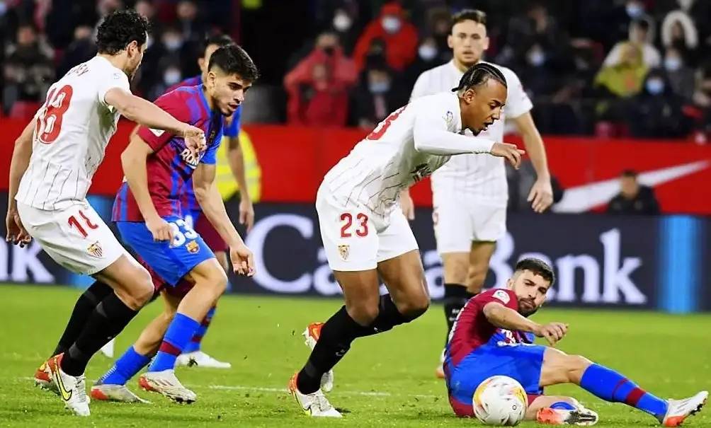 开云体育官网-塞维利亚客场战平，保持不败纪录