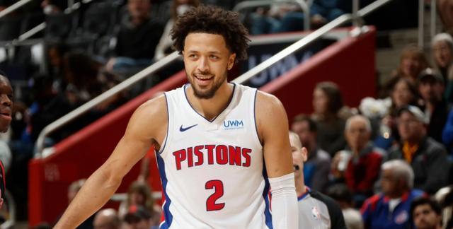 年轻球员崭露头角，被誉为未来之星