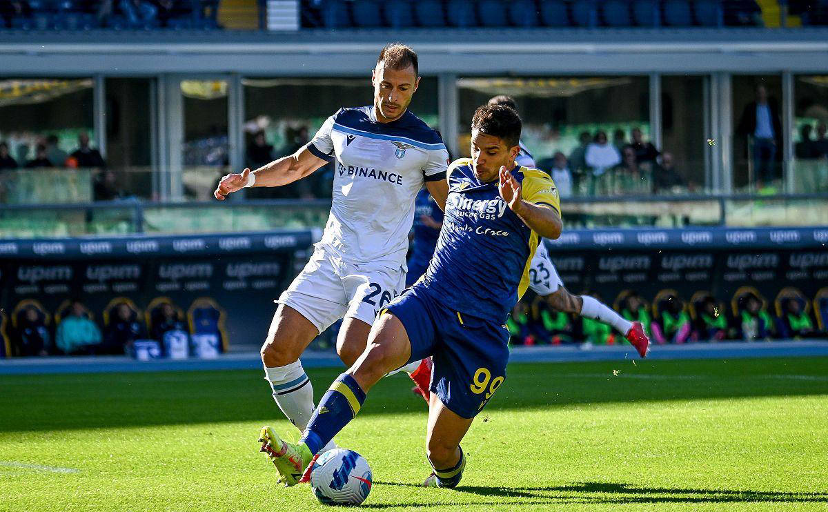 尤文图斯客场爆冷负维罗纳，遭遇联赛领头羊拉齐奥威胁的简单介绍