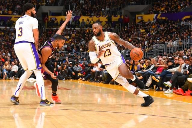 寸草不生！球队不惧狂涨，秃一面恶