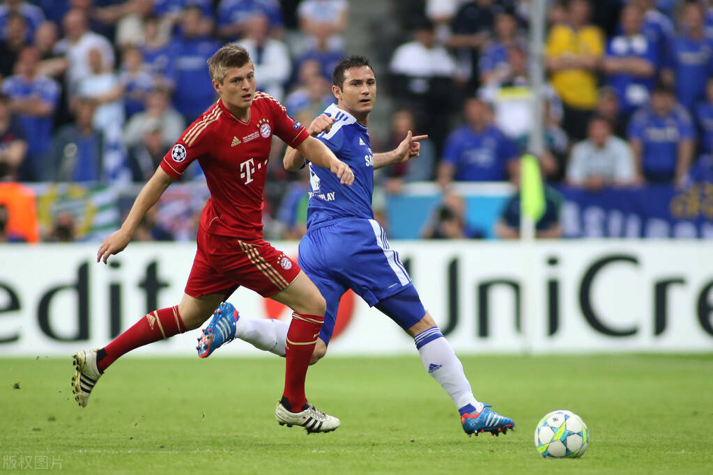 斯洛文尼亚奋勇拼搏,欧预赛场上迅猛 斯洛文尼亚奋勇拼搏,欧预赛场上迅猛