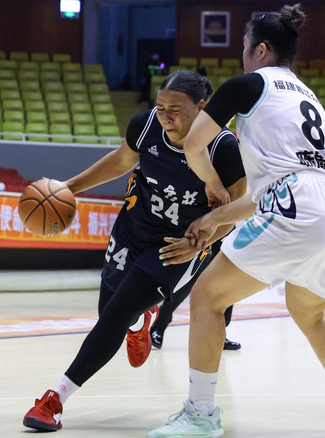 河北篮球队遭遇挑战，艰难晋级