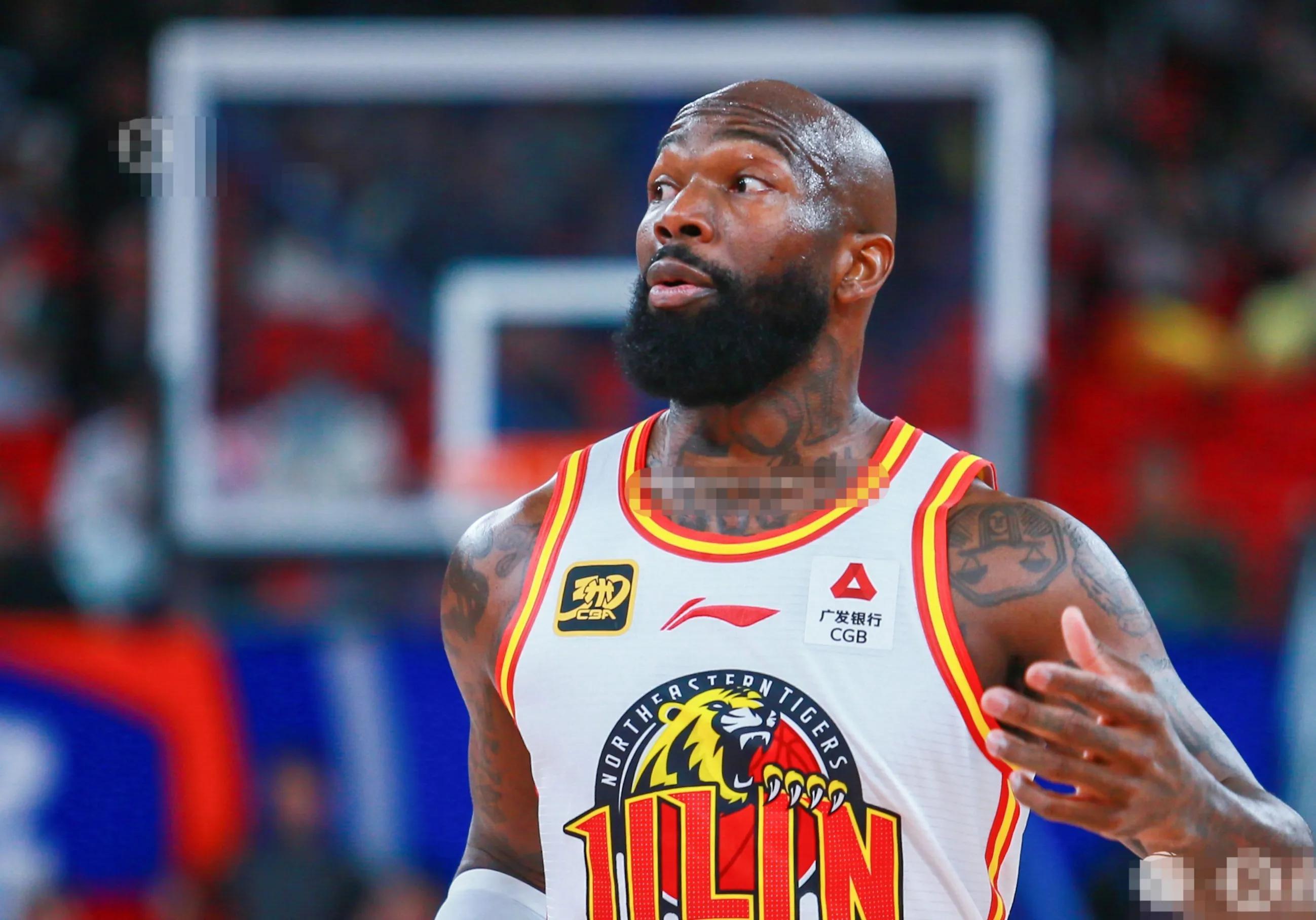 黑马球队逆袭，取得惊人的胜利