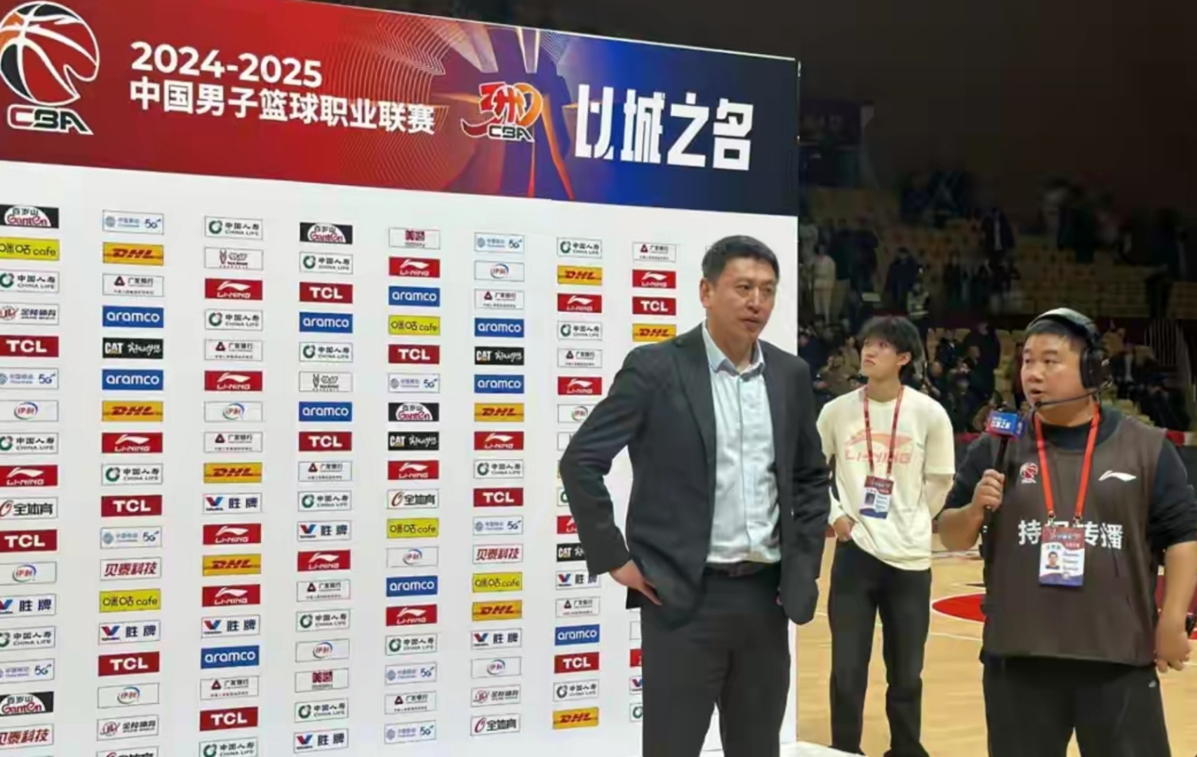 开云体育app-福建男篮备战浙江队，全员全力冲刺备战