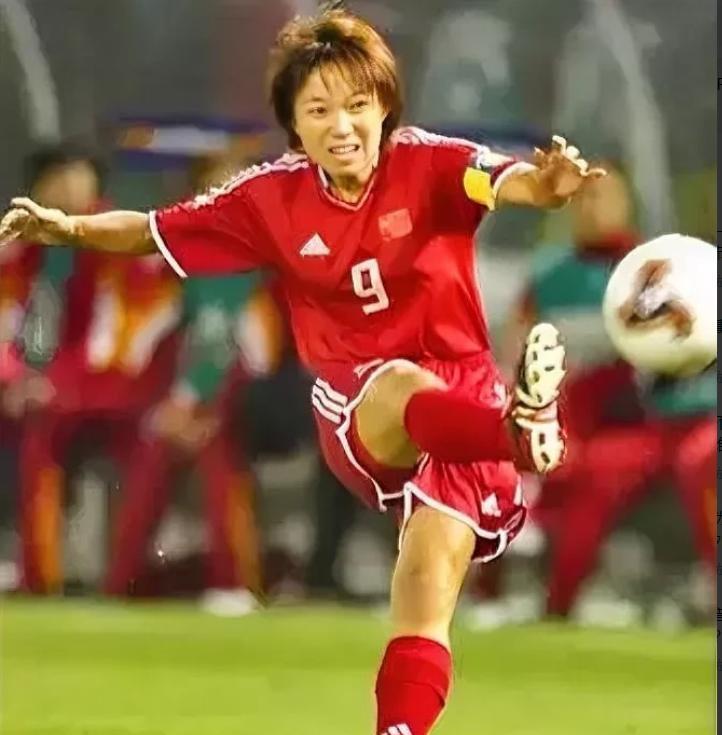 开云体育在线-策马扬鞭！女足运动员争分夺秒！