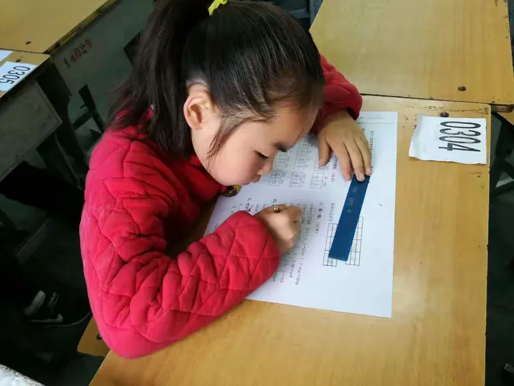 策马扬鞭！女足运动员争分夺秒！