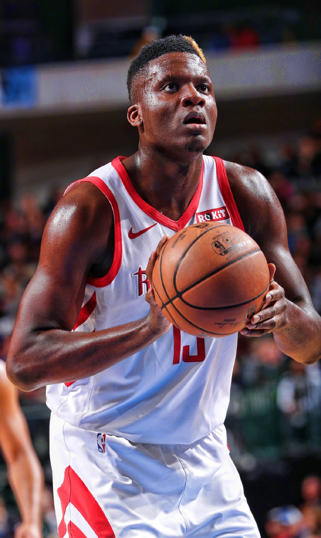 火箭成功赢下对手，举行翻盖致胜成绩吐气扬漏的简单介绍