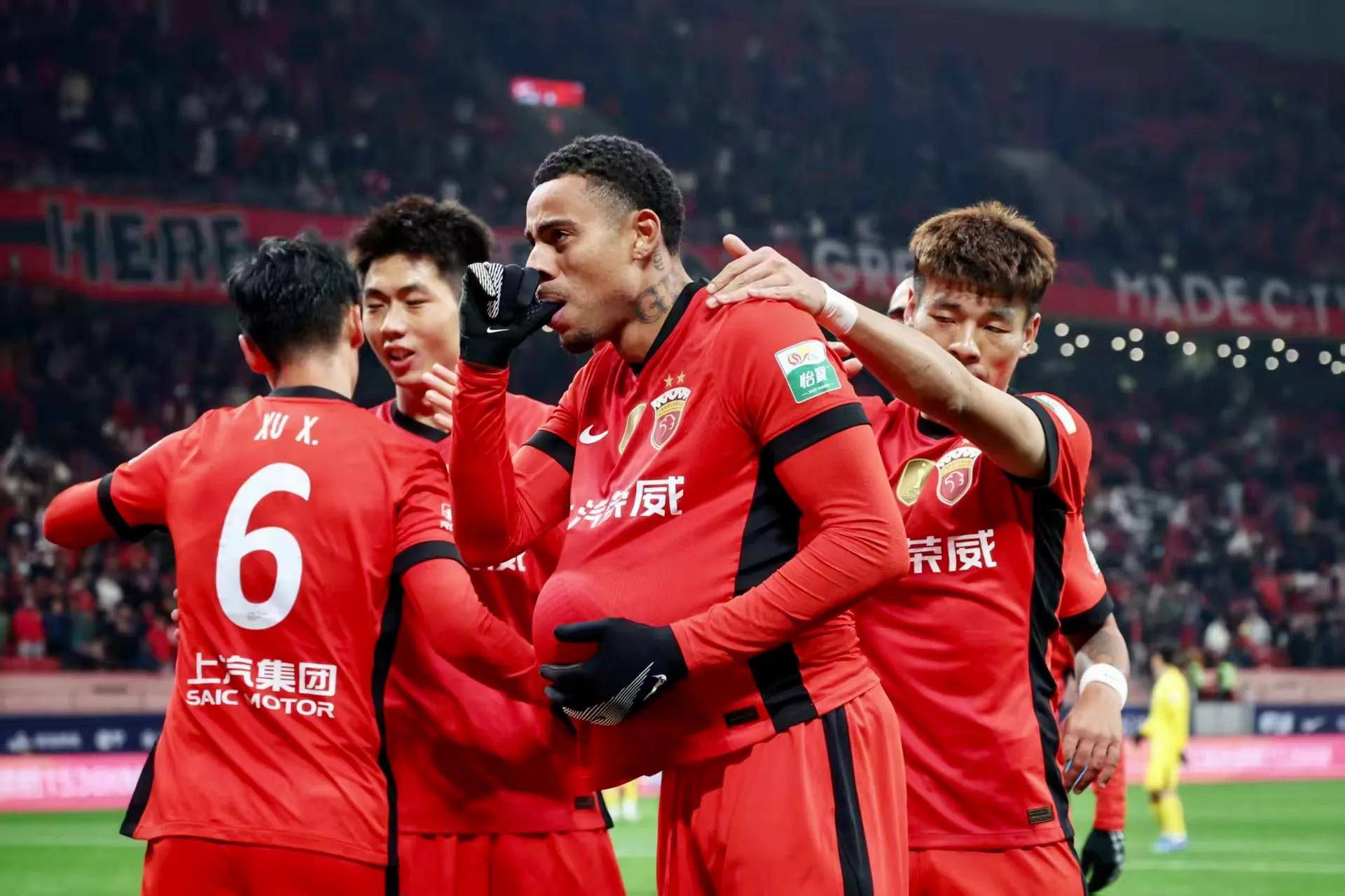 关于一支强劲的球队在近期展现出了不可阻挡的势头的信息