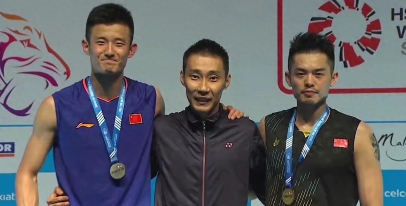 球队成功引进了一名备受瞩目的新教练