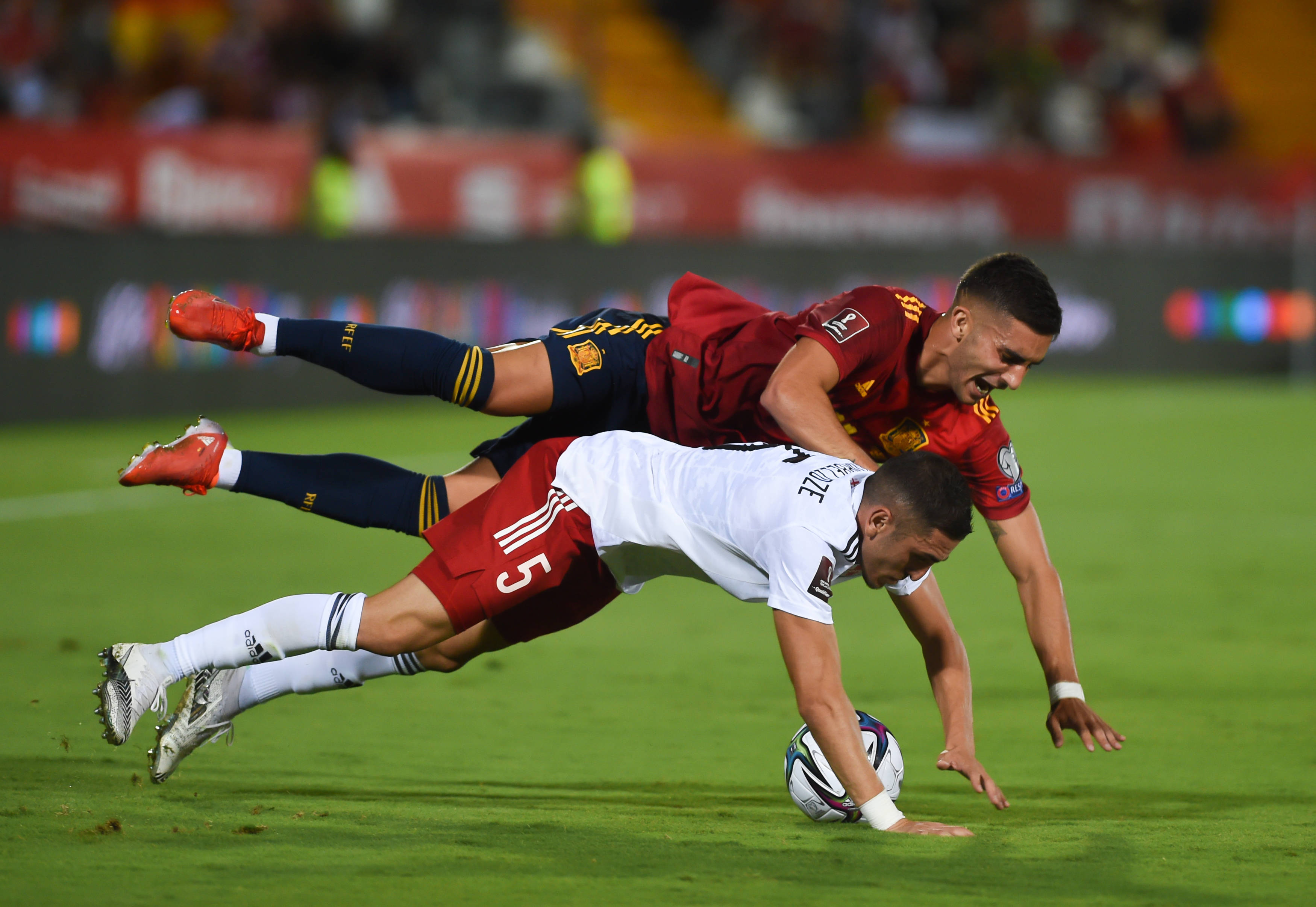 开云平台-西班牙队在欧预赛中再次展现实力，晋级下一轮比赛