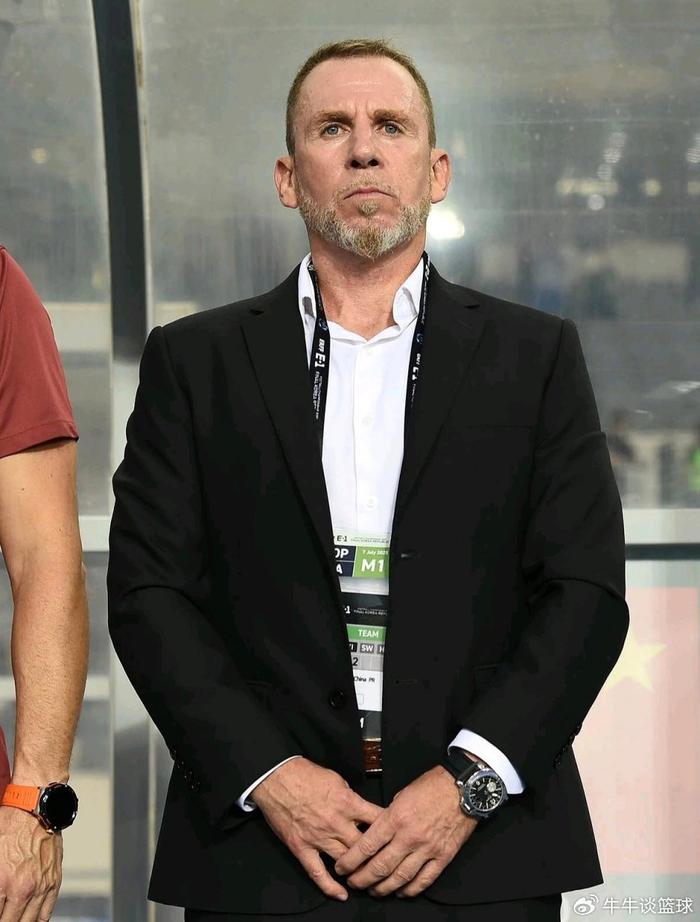 柏林联队临时主帅掌舵，球队蓄势待发的简单介绍