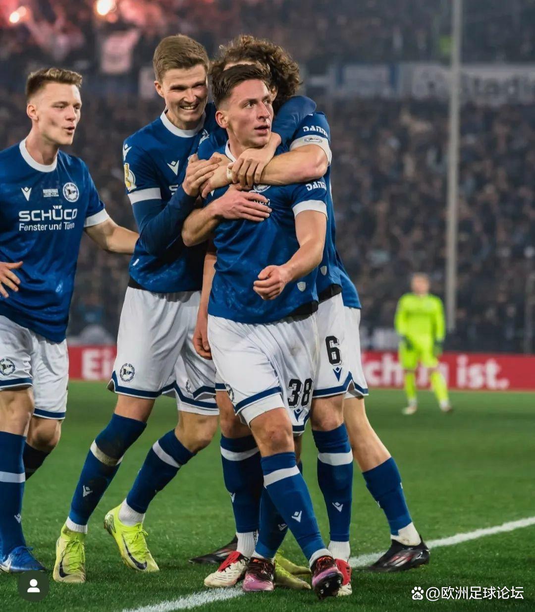 包含列支敦士登足球队奇迹般晋级下一轮的词条