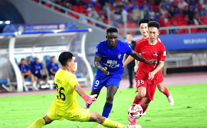 射门大PK！双方球员频频尝试射门得分