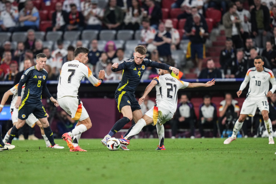 波兰遭遇1-4惨败，小组出线形势严峻的简单介绍