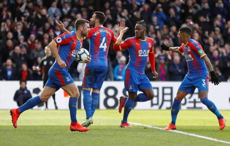 包含伯恩茅斯主场击败切尔西，保级形势一片大好的词条