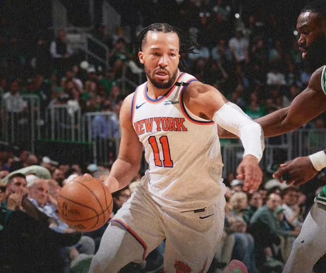 包含尼克斯寸土不让战胜凯尔特人，莫里斯始终始终如一的词条