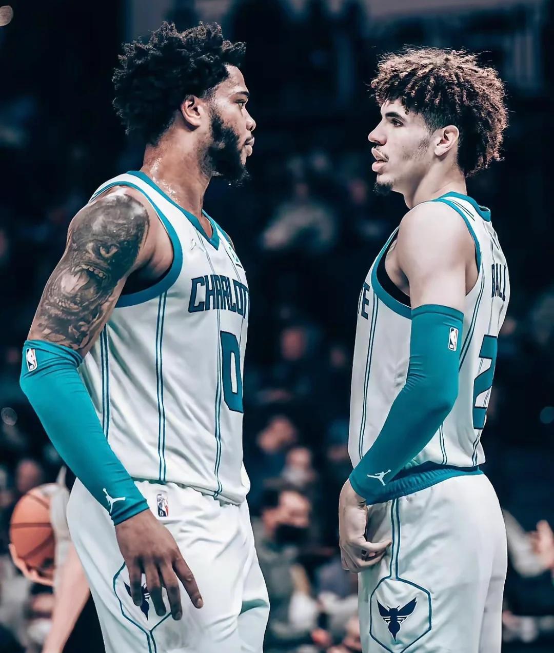 黄蜂队主场告负,遭遇三连败 黄蜂队主场告负,遭遇三连败