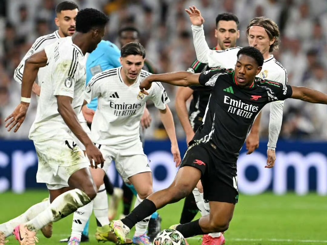 罗马主场战平帕尔马：欧冠席位岌岌可危