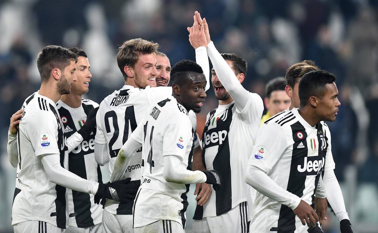 强强对决，国际足球赛场风起云涌