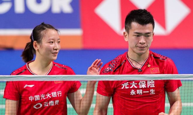 开云体育入口-丹麦队轻取德国队，黄鸭组合点燃赛场